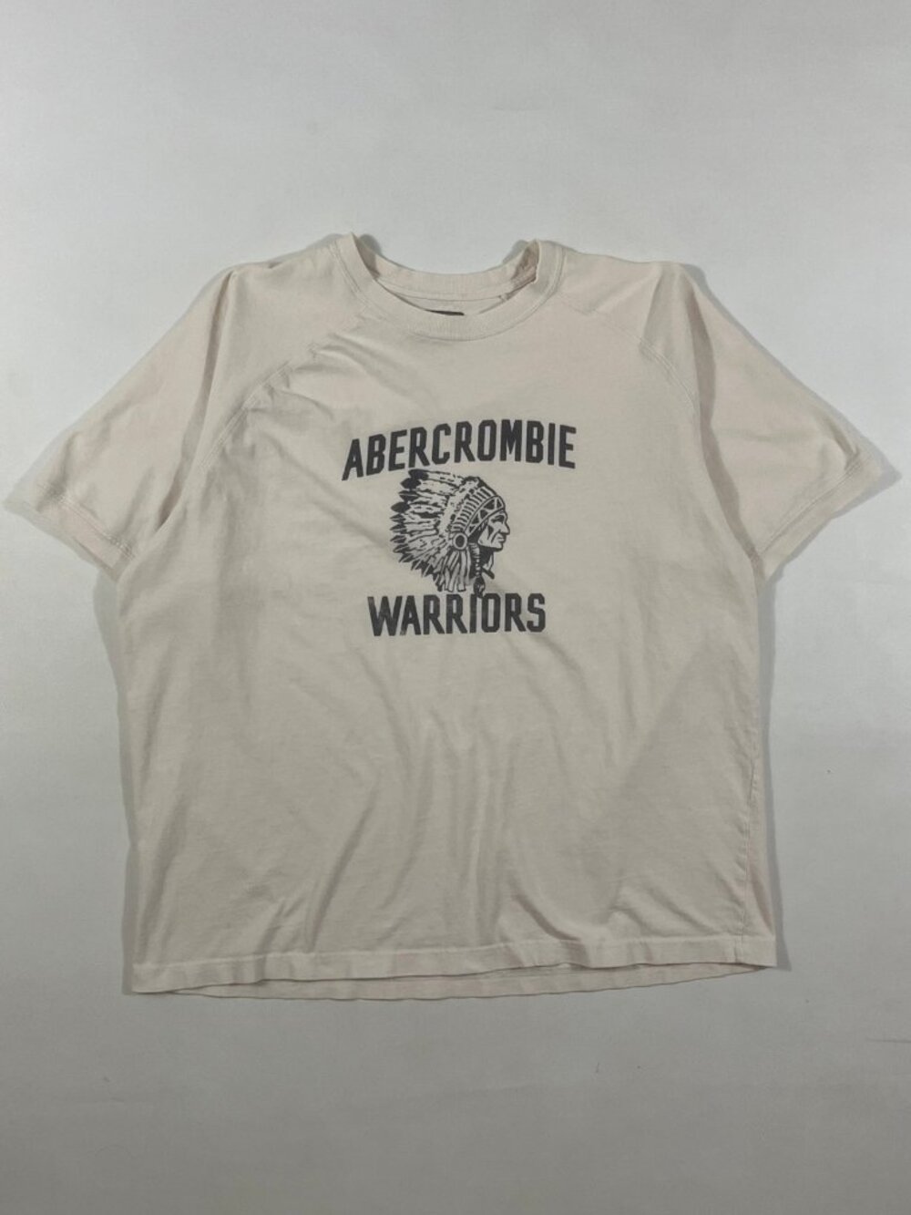 Vintage Y2K Abercrombie & Fitch Warriors Cream Graphic Raglan Tee XL